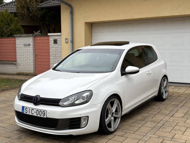 Volkswagen Golf VI 2.0 TSI GTI DSG