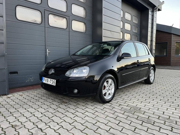 Volkswagen Golf V 1.4 FSI Perfekt Szervizelt /...