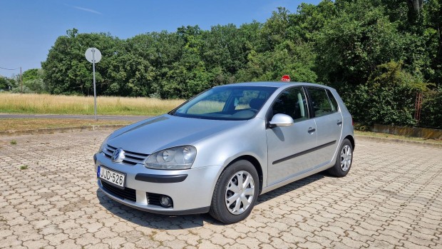Volkswagen Golf V 1.4 Klma 228000 km Szp Karosszria 
