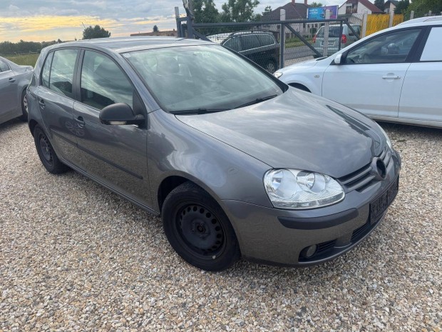 Volkswagen Golf V 1.4 Sportline
