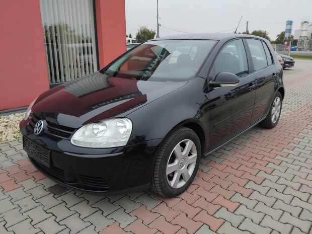 Volkswagen Golf V 1.4 Trendline