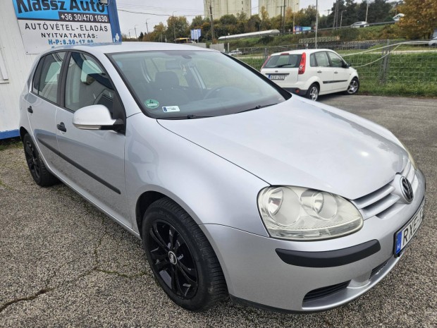 Volkswagen Golf V 1.4 Trendline