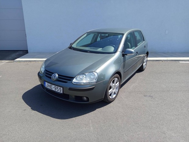 Volkswagen Golf V 1.4 Trendline Magyaro-i