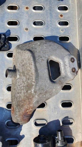 Volkswagen Golf V 1,4-es benzines hővédő burkolat eladó