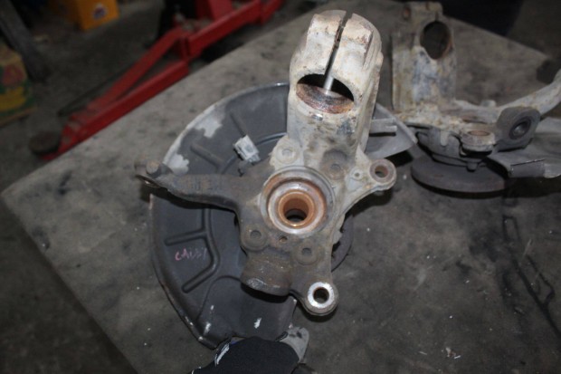 Volkswagen Golf V 1.6B BSE Csonkálvány 1k0615312f