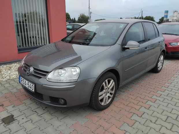 Volkswagen Golf V 1.6 Comfortline