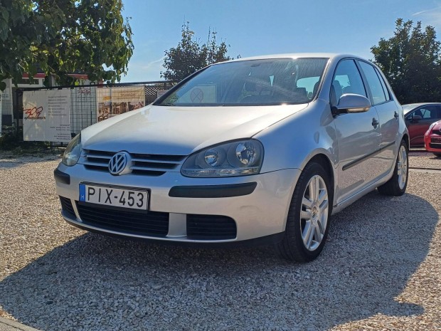 Volkswagen Golf V 1.6 FSI Comfortline