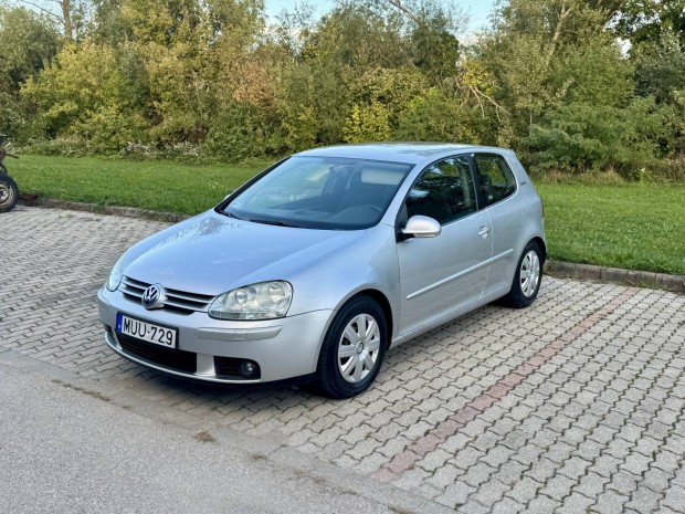 Volkswagen Golf V 1.6 Sportline Friss mszaki