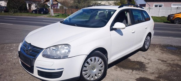 Volkswagen Golf V 1.6 Sportline Megb�zhat� 1.6...