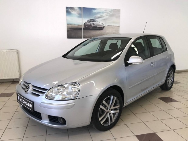 Volkswagen Golf V 1.6 Trendline Klíma!Alufelni!...