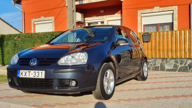Volkswagen Golf V 1.6 Trendline Rozsdamentes sz...