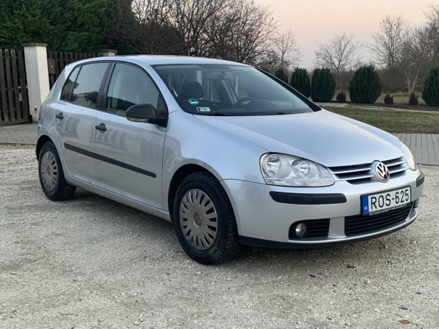 Volkswagen Golf V 1.9 PD TDI Comfortline