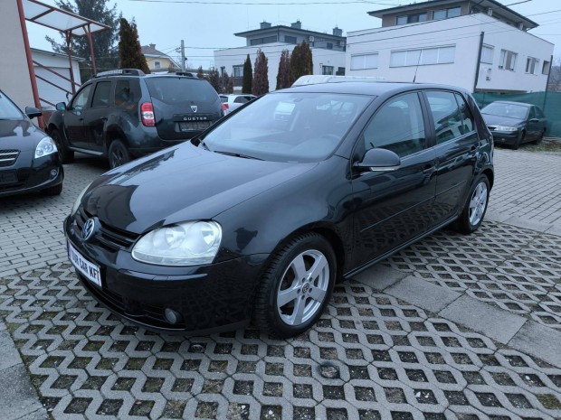 Volkswagen Golf V 2.0 PD TDI Perfekt DSG