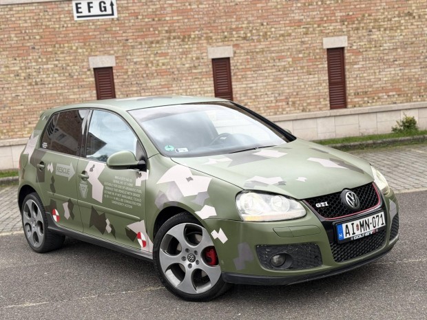 Volkswagen Golf V 2.0 TFSI GTI Egyedi Megjelen...