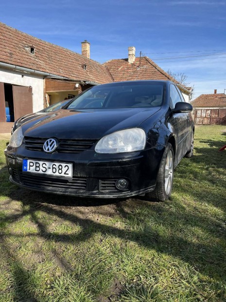 Volkswagen Golf V