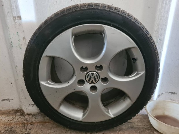 Volkswagen Golf V 5 Gti alufeli garntra Falken s Pirelli gumival