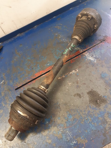 Volkswagen Golf V Bal F�ltengely