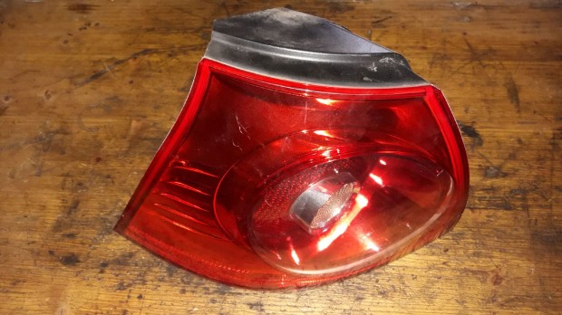 Volkswagen Golf V Bal Hátsó Lámpa