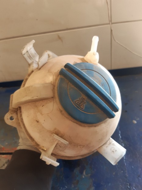 Volkswagen Golf V Kiegyenl�t� Tart�ly