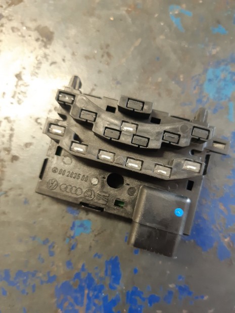 Volkswagen Golf V Korm�nysz�g Jelad�