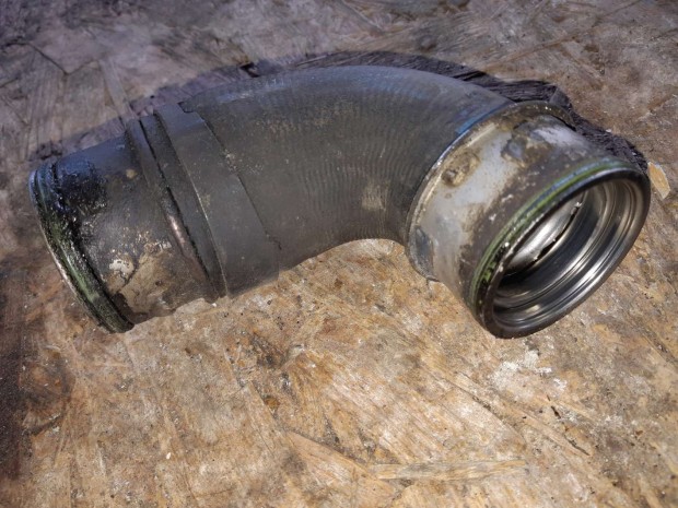 Volkswagen Golf V Turb�cs� / Intercooler Cs�