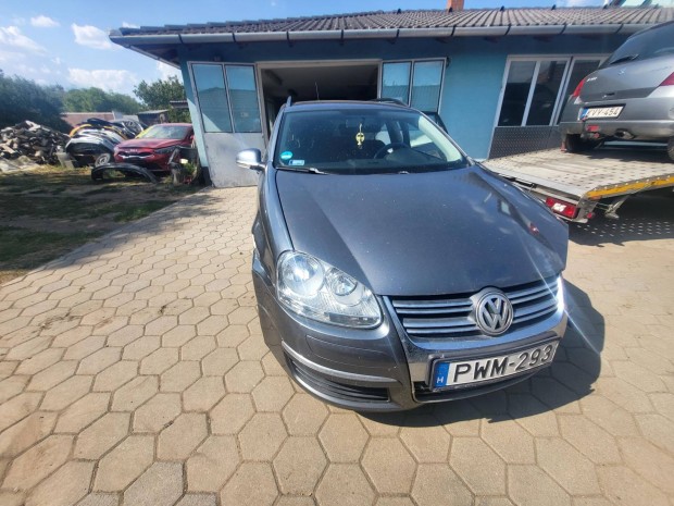 Volkswagen Golf V Variant 1.6 Trendline Indul-ü...