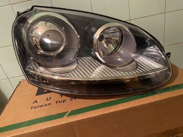 Volkswagen Golf V   Xenon  fnyszr 
