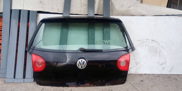Volkswagen Golf V csomagt�rajt�