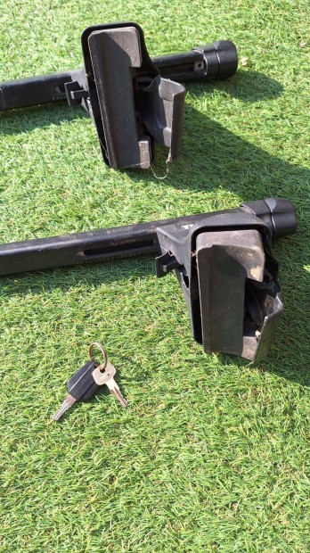 Volkswagen Golf V felni ny�ri gumival �s tet�csomagtart�