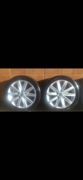 Volkswagen Gyri Alufelni (17x112) Nyri 225/45R17 Gumival