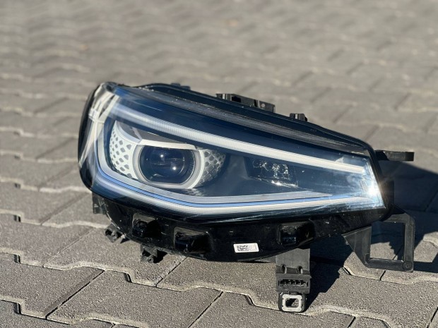 Volkswagen ID4 fényszóró komplett