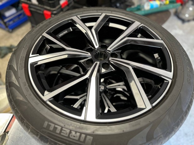 Volkswagen Id4. Id.4 kerék garnitúra 20" 5x112