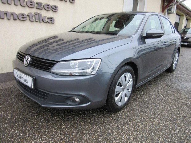 Volkswagen Jetta 1.2 TSI Trendline 113 Ezer Km....