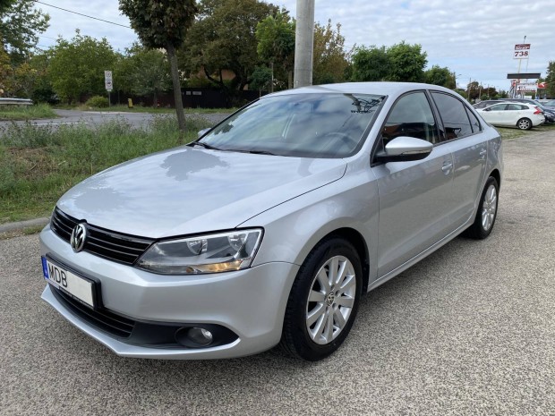 Volkswagen Jetta 1.2 TSI Trendline Magyar! Gara...