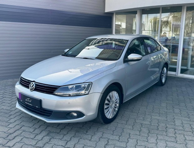 Volkswagen Jetta 1.6 CR TDI Comfortline Garanci...