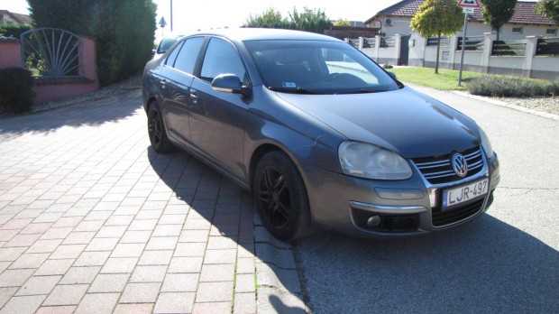 Volkswagen Jetta 1.6 Comfortline Ers benzines...