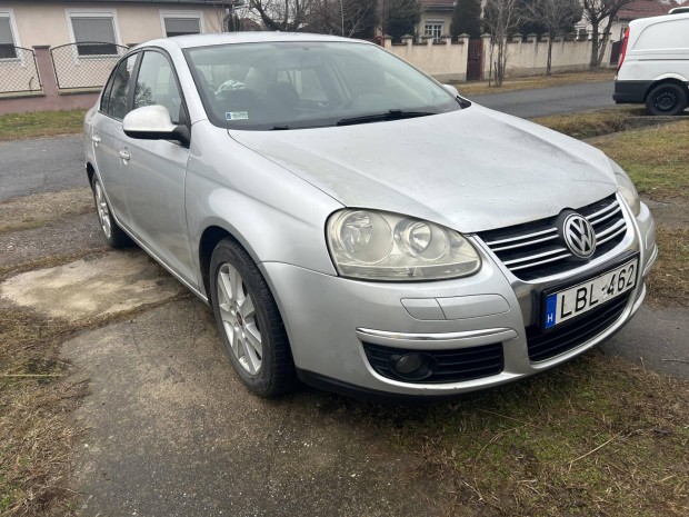 Volkswagen Jetta 1.6 Trendline Tiptronic