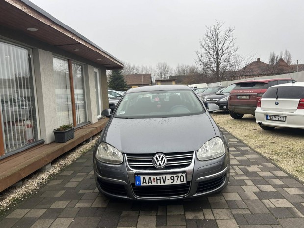 Volkswagen Jetta 1.9 PD TDI Sportline