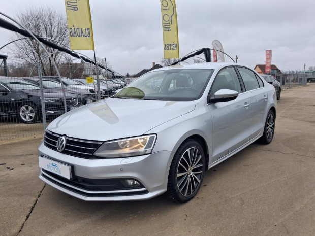 Volkswagen Jetta 2.0 TDI BMT Comfortline DSG MA...