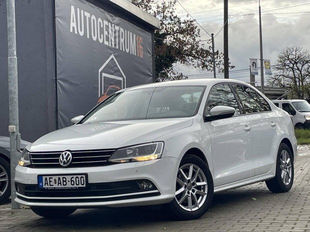 Volkswagen Jetta 2.0 TDI BMT Comfortline Mo-i.f...