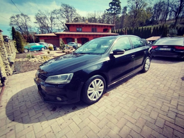 Volkswagen Jetta VI 1.2 TSI Comfortline