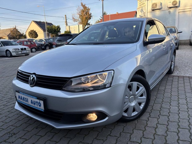 Volkswagen Jetta VI 1.4 TSI Trendline Magyarors...