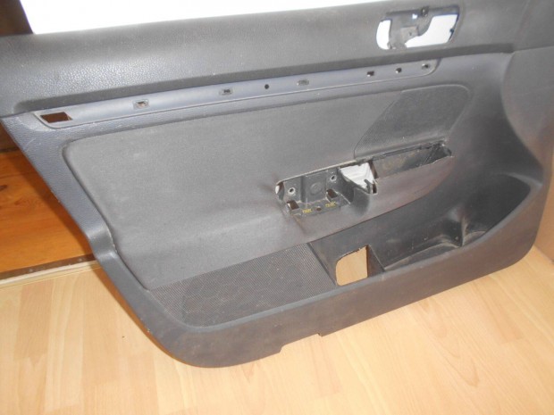 Volkswagen Jetta bal els ajtkrpit