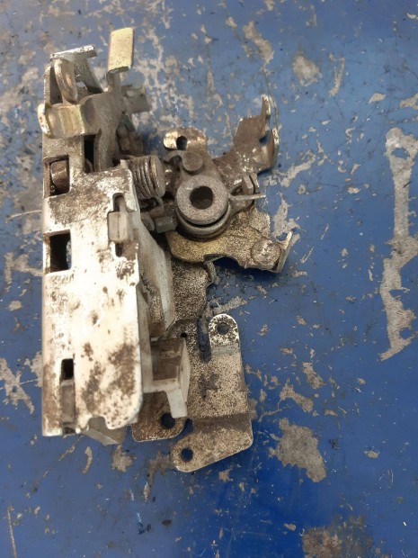 Volkswagen LT 28 Jobb Csomagtrajt Zrszerkezet