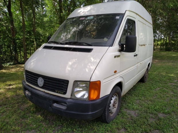 Volkswagen LT 28 lakóautó kevés km-rel azonnal induló motorral eladó
