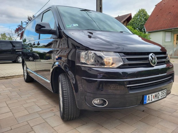 Volkswagen Multivan DSG Automata. Bőr belső 180 LE