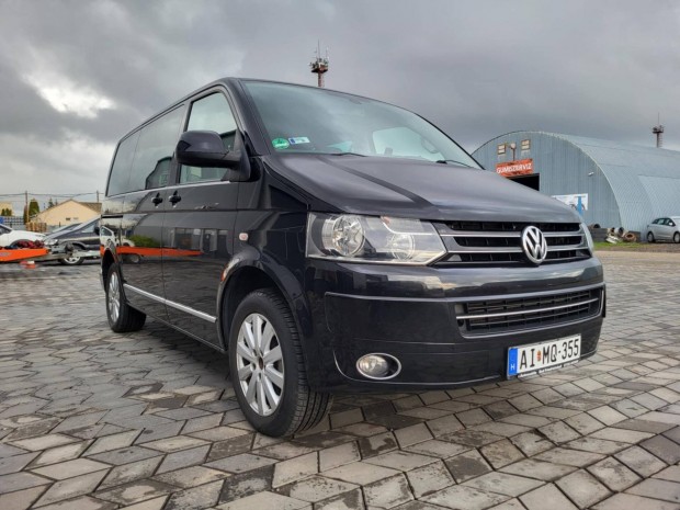 Volkswagen Multivan DSG Automata. Bőr belső 180 LE