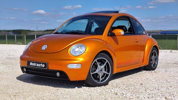 Volkswagen New Beetle 1.8 T (Automata) Color Co...