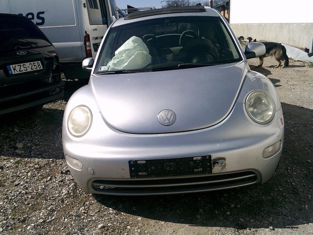 Volkswagen New Beetle 2001-es alkatrszek elad*