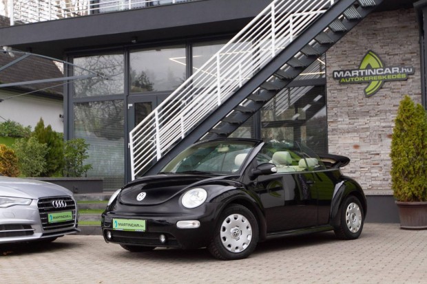 Volkswagen New Beetle Cabrio 1.6 Deep Black Edi...